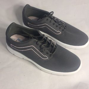 Vans ISO 1.5 Mesh Men’s 9.5/ Women’s 11